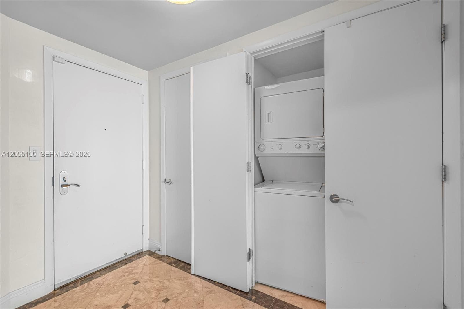 Jade Beach · #1403 in Sunny Isles Beach - Photo 28