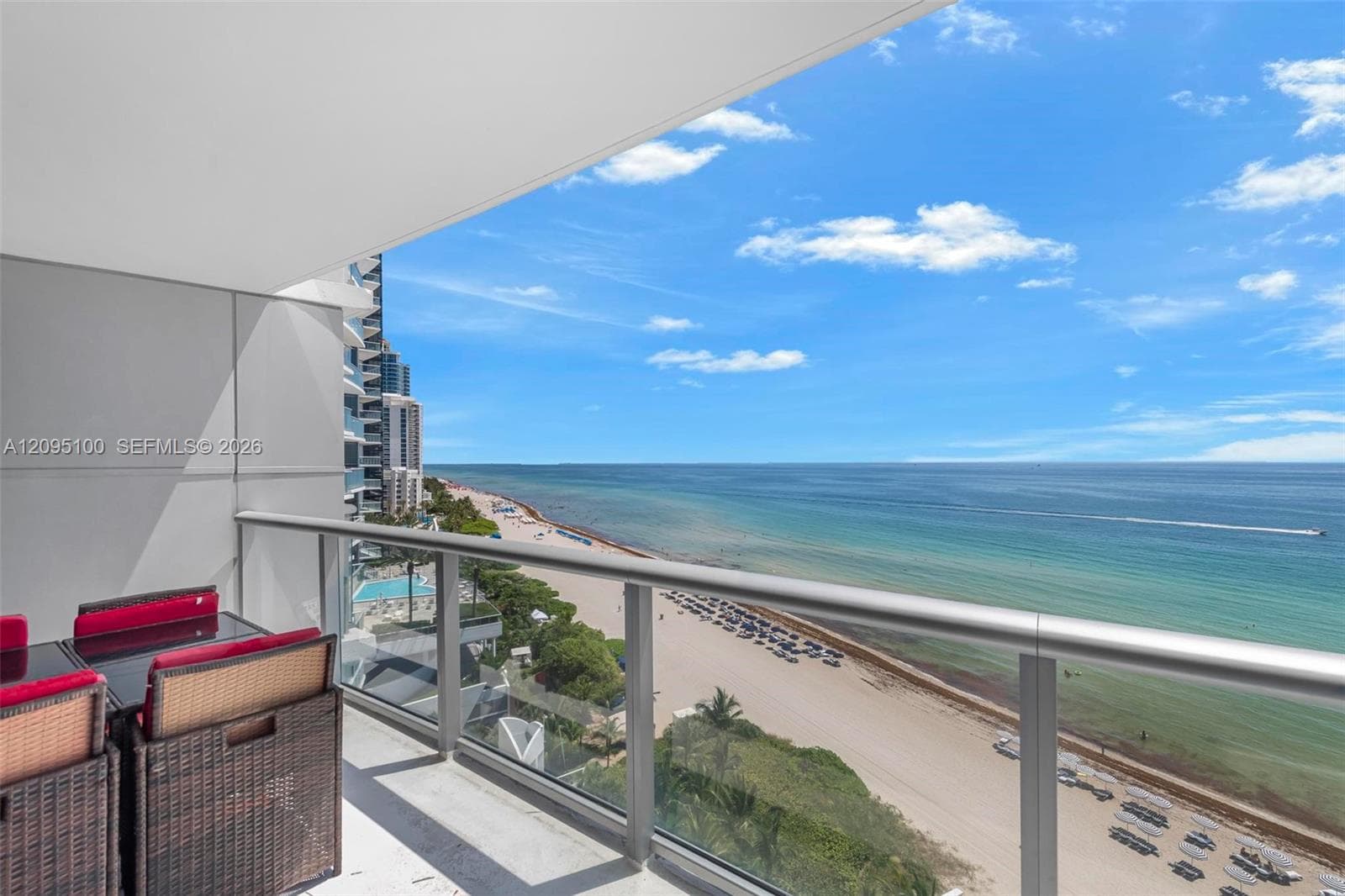 Jade Beach · #1403 in Sunny Isles Beach - Photo 5