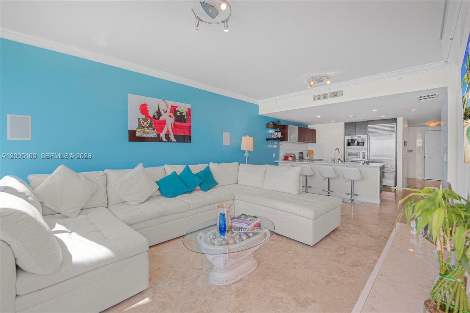 Jade Beach · #1403 in Sunny Isles Beach - Photo 15