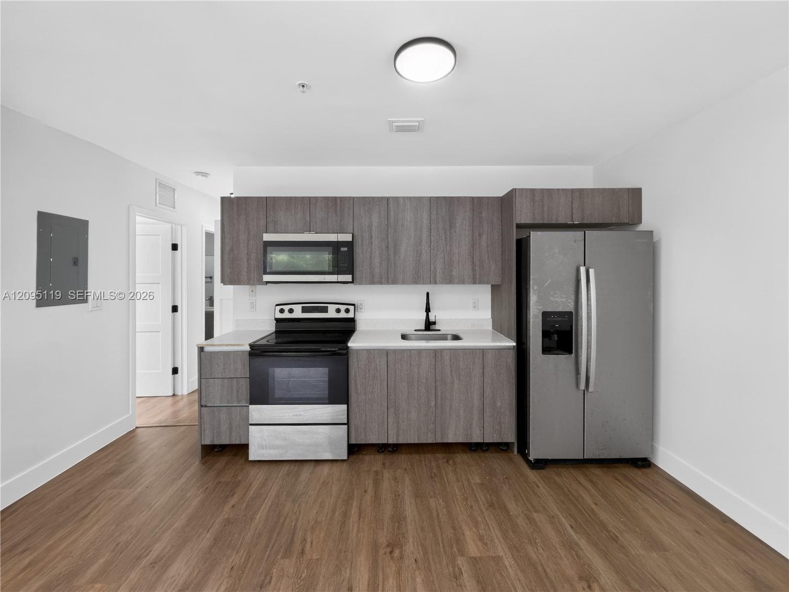 LAWRENCE ESTATE LAND CO · #201 in Miami - Photo 3