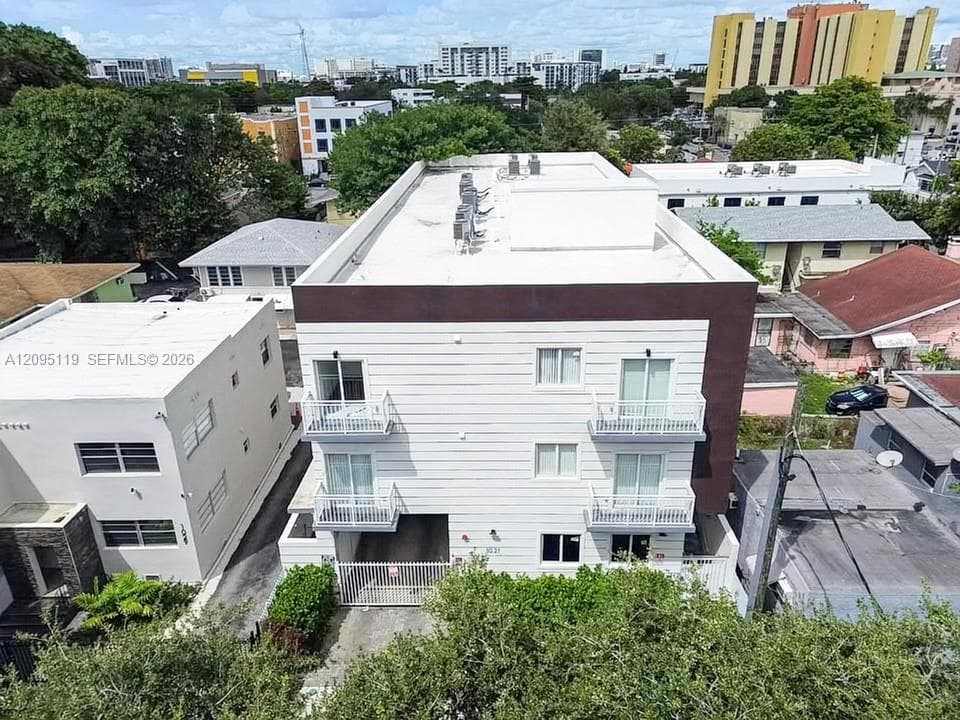 LAWRENCE ESTATE LAND CO · #201 in Miami - Photo 15