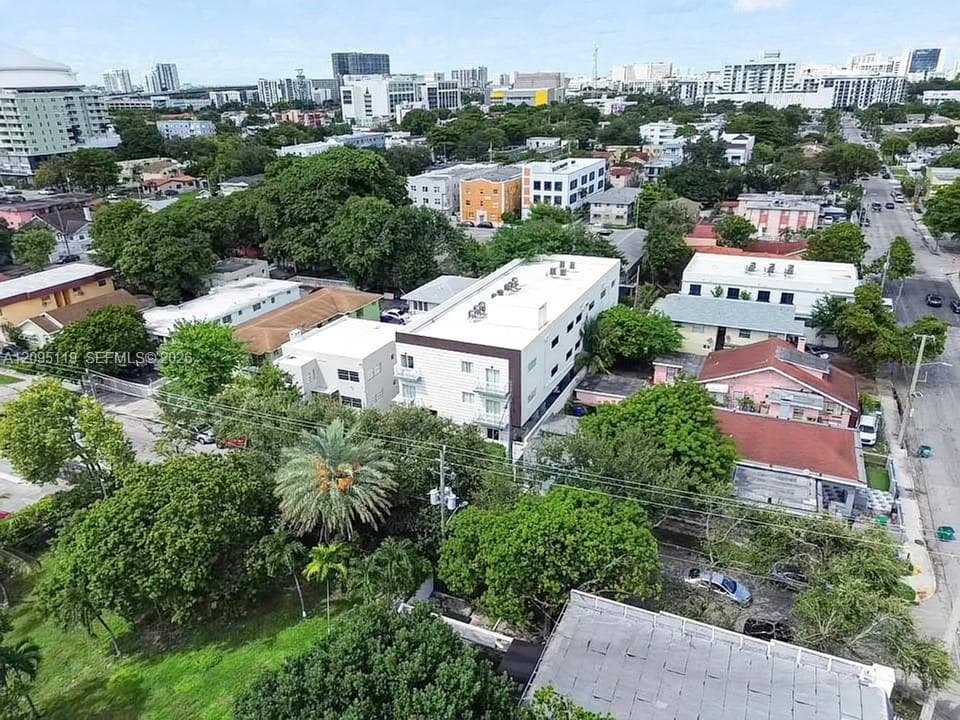 LAWRENCE ESTATE LAND CO · #201 in Miami - Photo 19