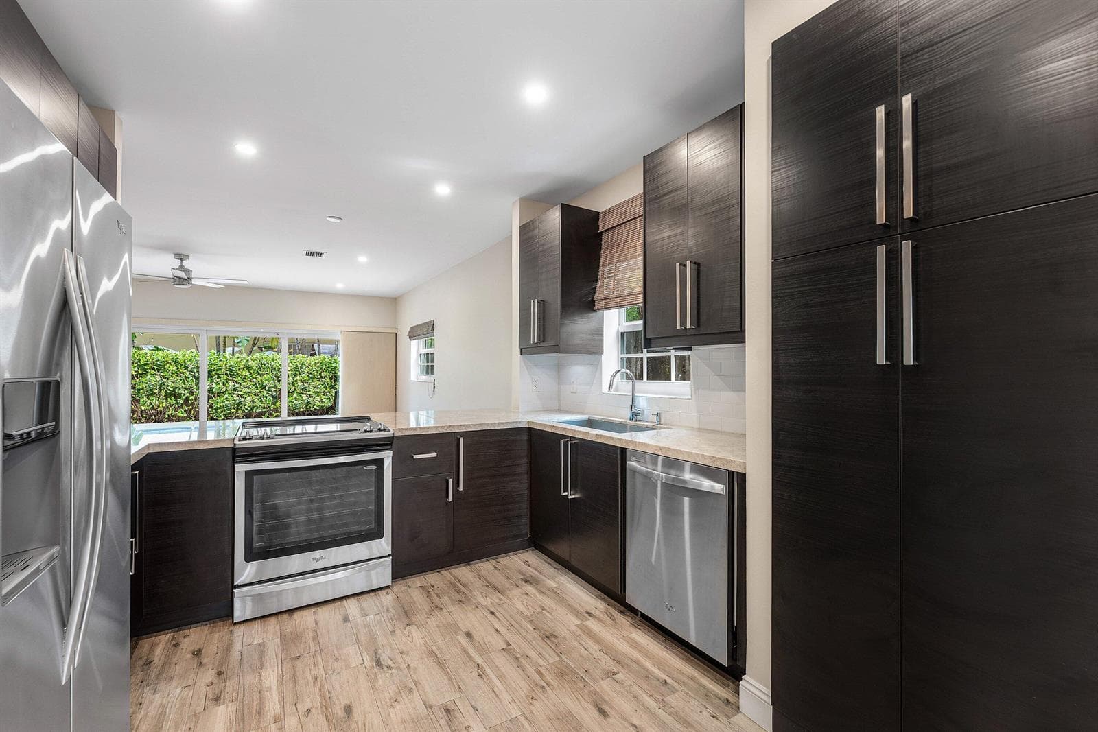 007-620Northeast9thAvenue-4-FortLauderda