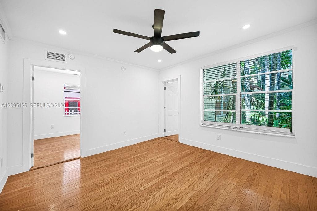 EVERGLADES SOUTH CONDO · #106 in Miami Beach - Photo 6