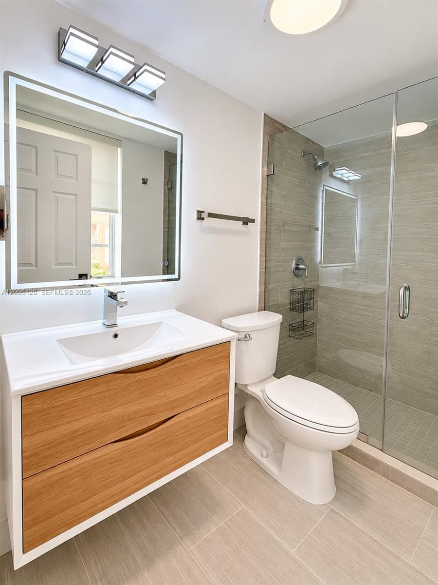 EVERGLADES SOUTH CONDO · #106 in Miami Beach - Photo 13