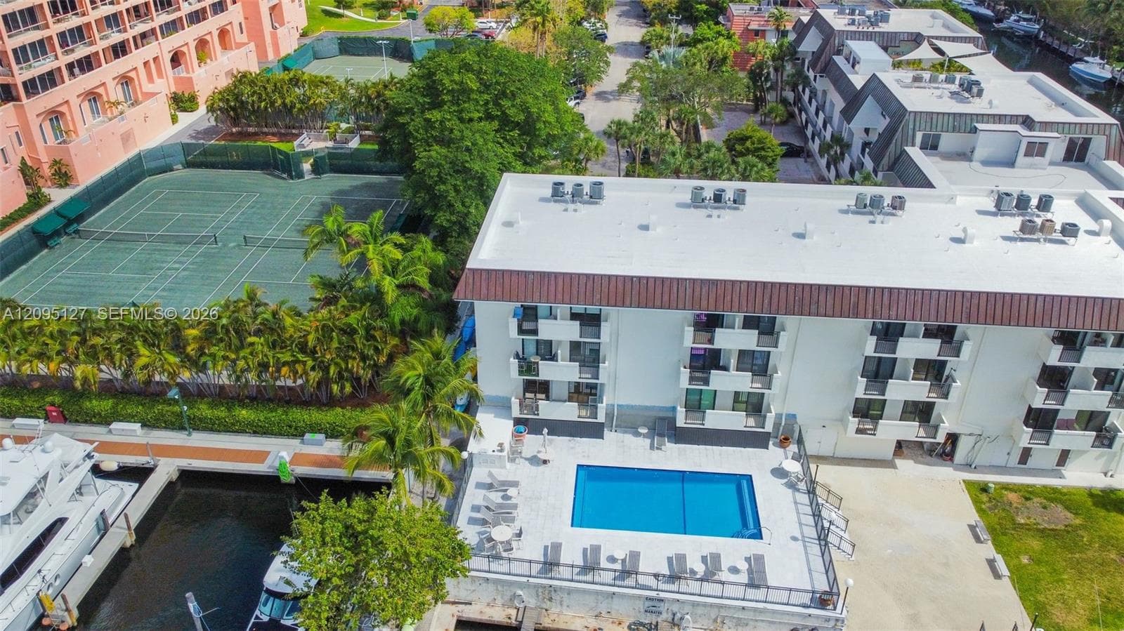 GABLES HARBOUR CONDO APTS · #211 in Coral Gables - Photo 5