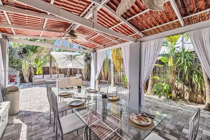 2263 SW 12th St photo 15