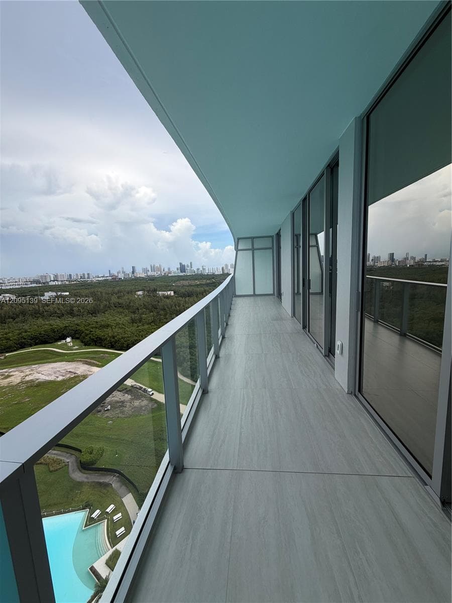 One Park Tower · #2409 in North Miami - Photo 17