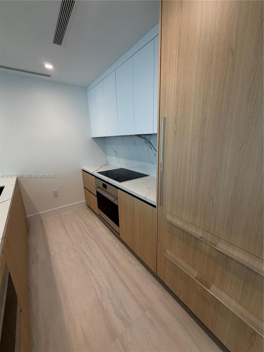 One Park Tower · #2409 in North Miami - Photo 5