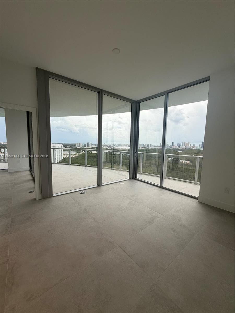 One Park Tower · #2911 in North Miami - Photo 10