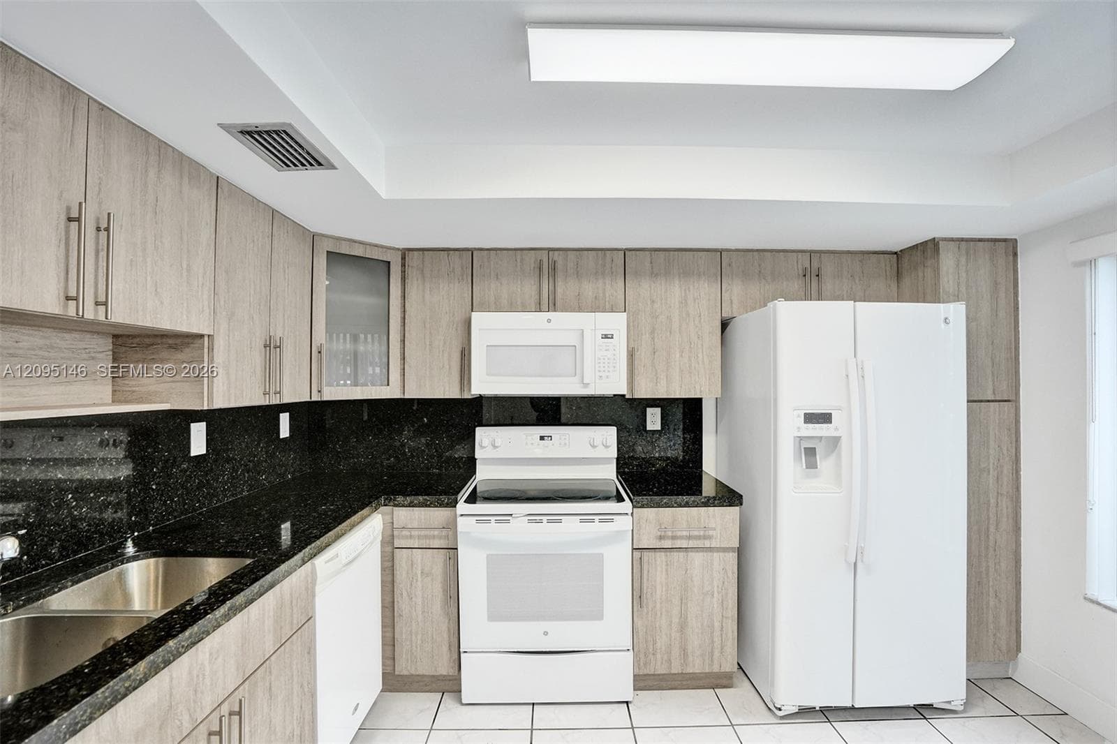 16500 NE 27th Ave #53 photo 8