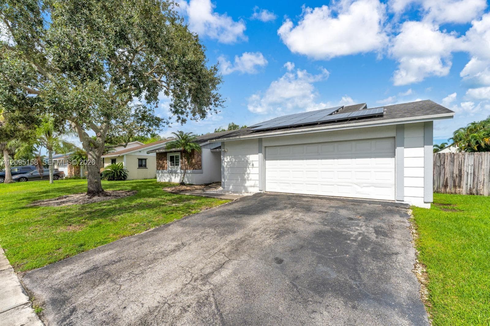 1661 N Goldeneye Ln photo 3
