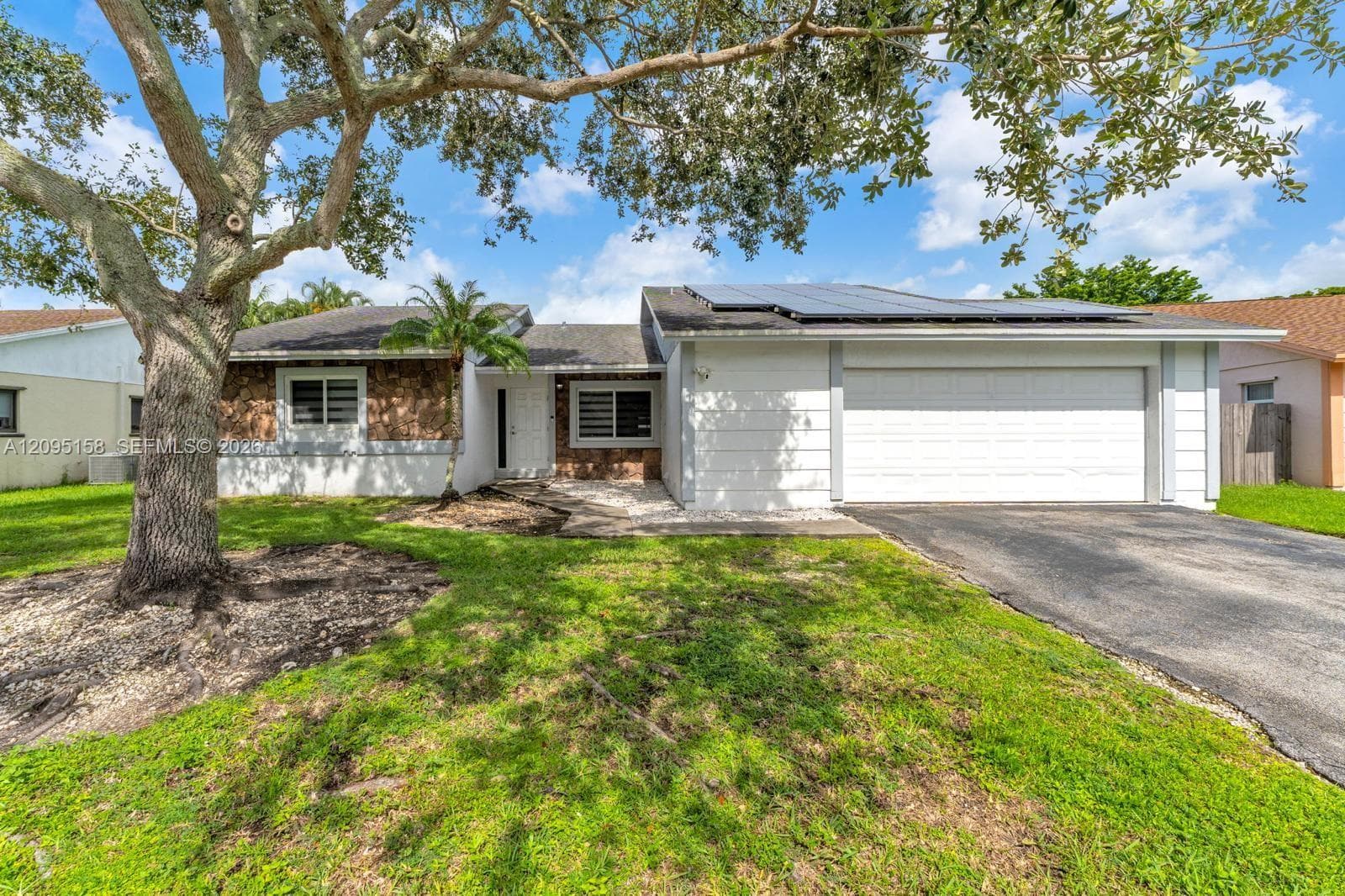 1661 N Goldeneye Ln photo 1