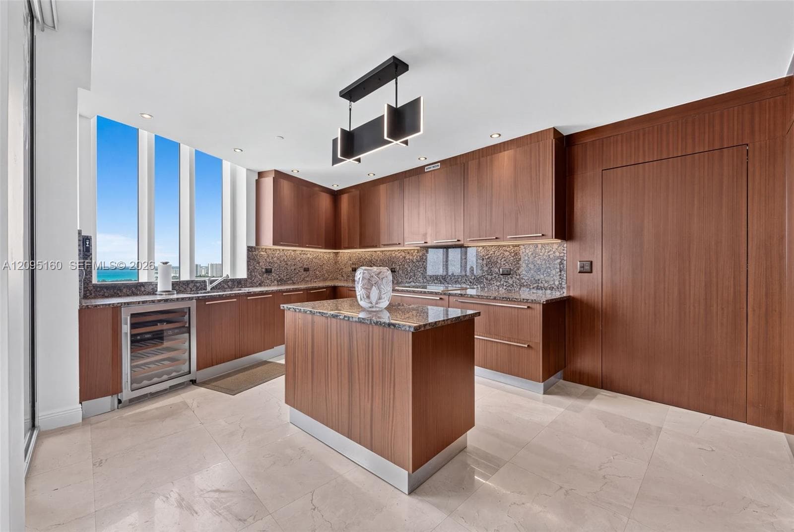 Trump Tower I · #2606 in Sunny Isles Beach - Photo 10