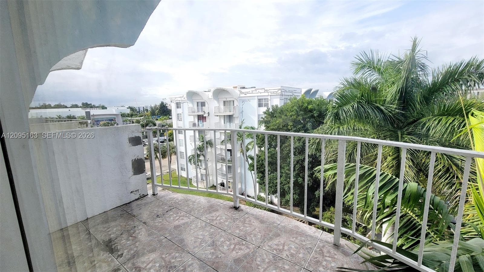 Montecarlo Condo · #C-602 in Miami - Photo 8