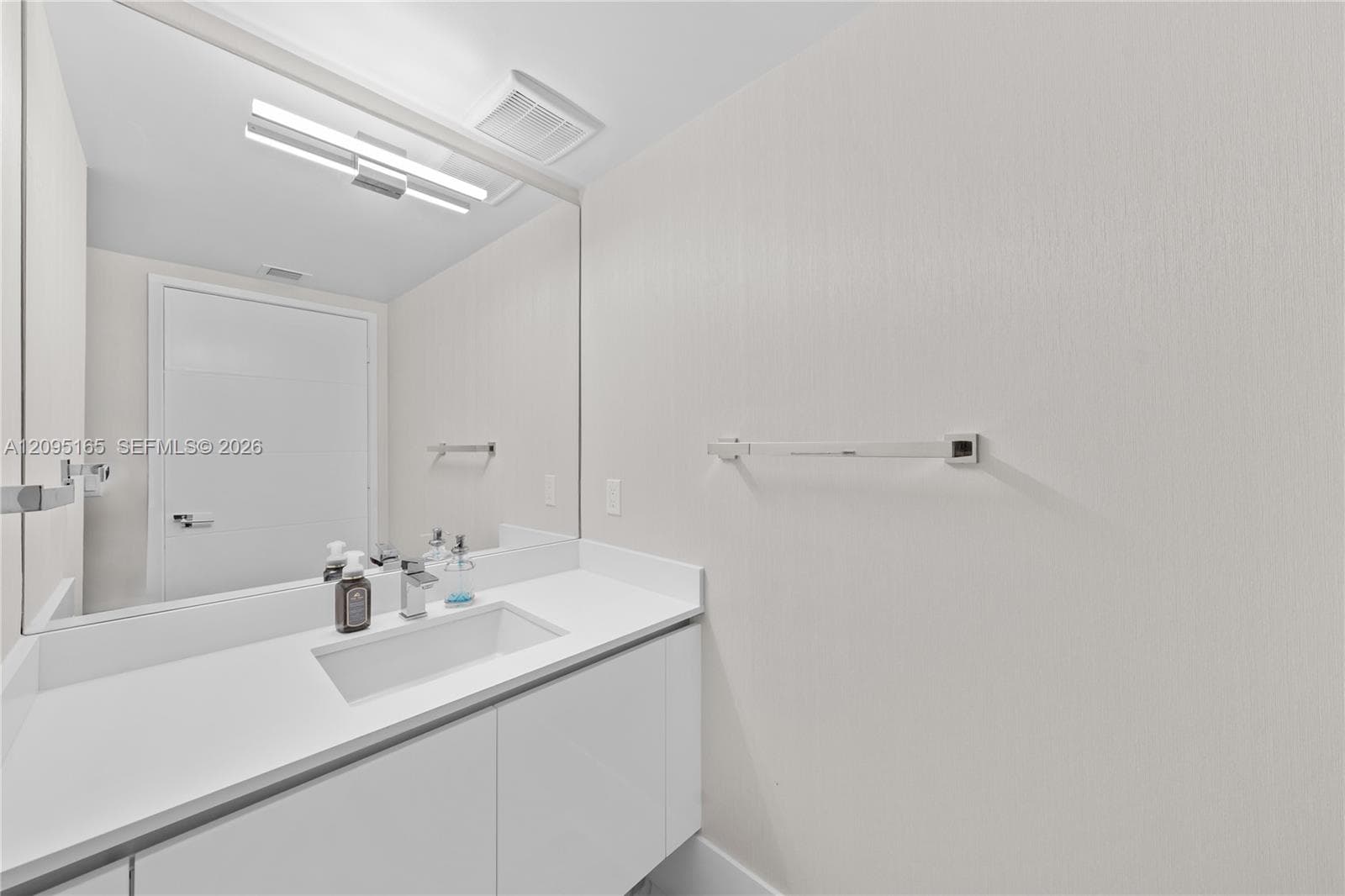 Parque Towers · #5-2302 in Sunny Isles Beach - Photo 24