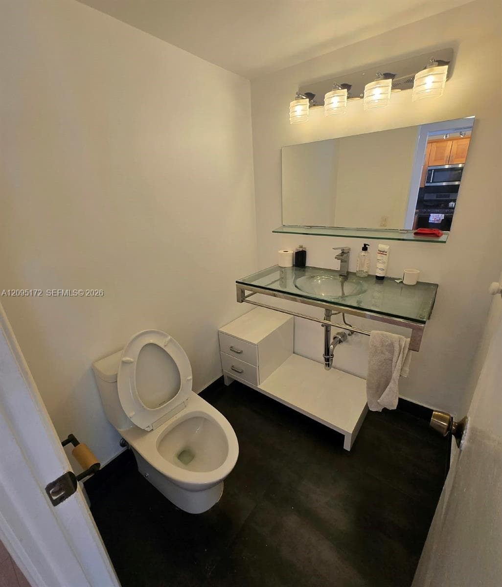 926 NE 27th Ave #926 photo 12