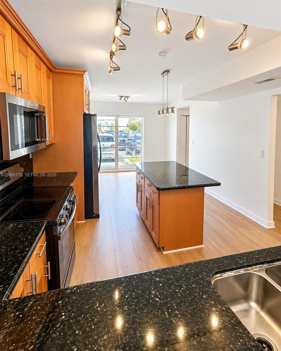 926 NE 27th Ave #926 photo 7