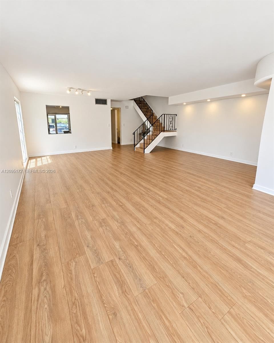 926 NE 27th Ave #926 photo 11