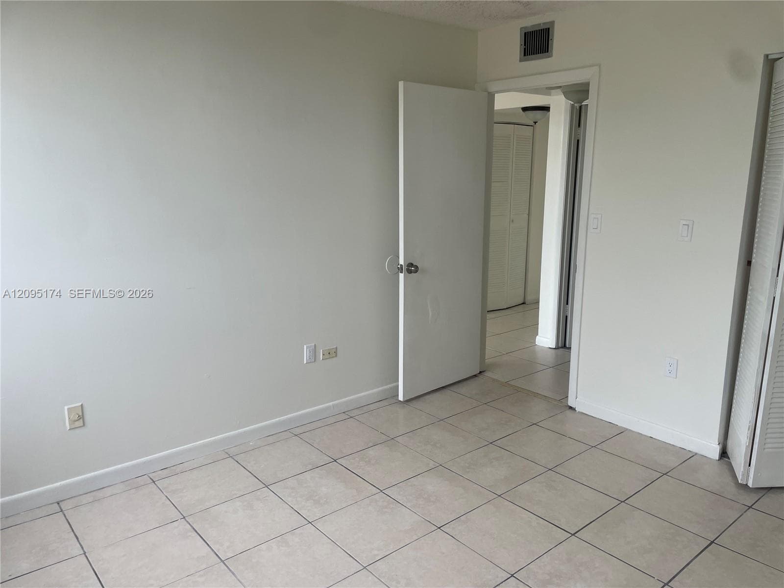 WESTBIRD VILLAGE CONDO · #9-301 in Miami - Photo 4