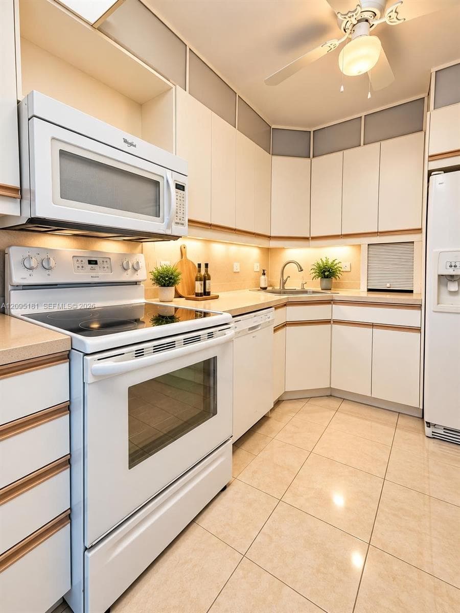 WATERVIEW CONDO · #1044 in Aventura - Photo 6