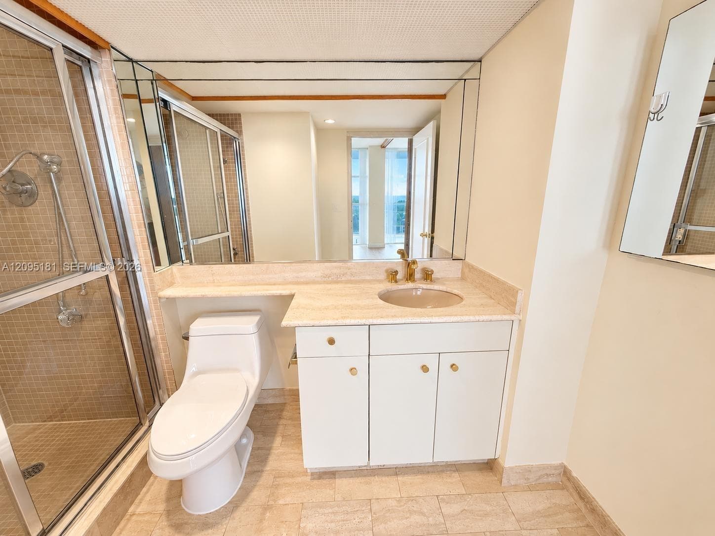 WATERVIEW CONDO · #1044 in Aventura - Photo 16