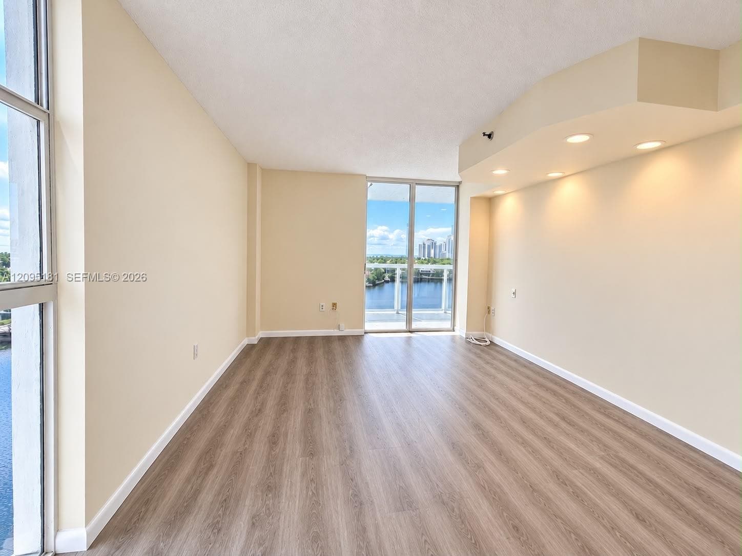 WATERVIEW CONDO · #1044 in Aventura - Photo 9