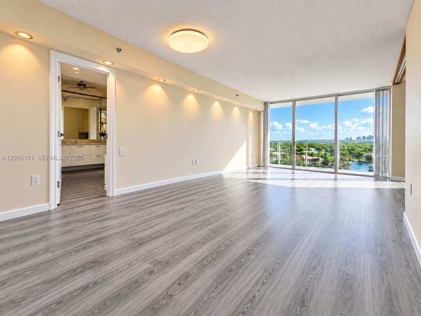 WATERVIEW CONDO · #1044 in Aventura - Photo 8