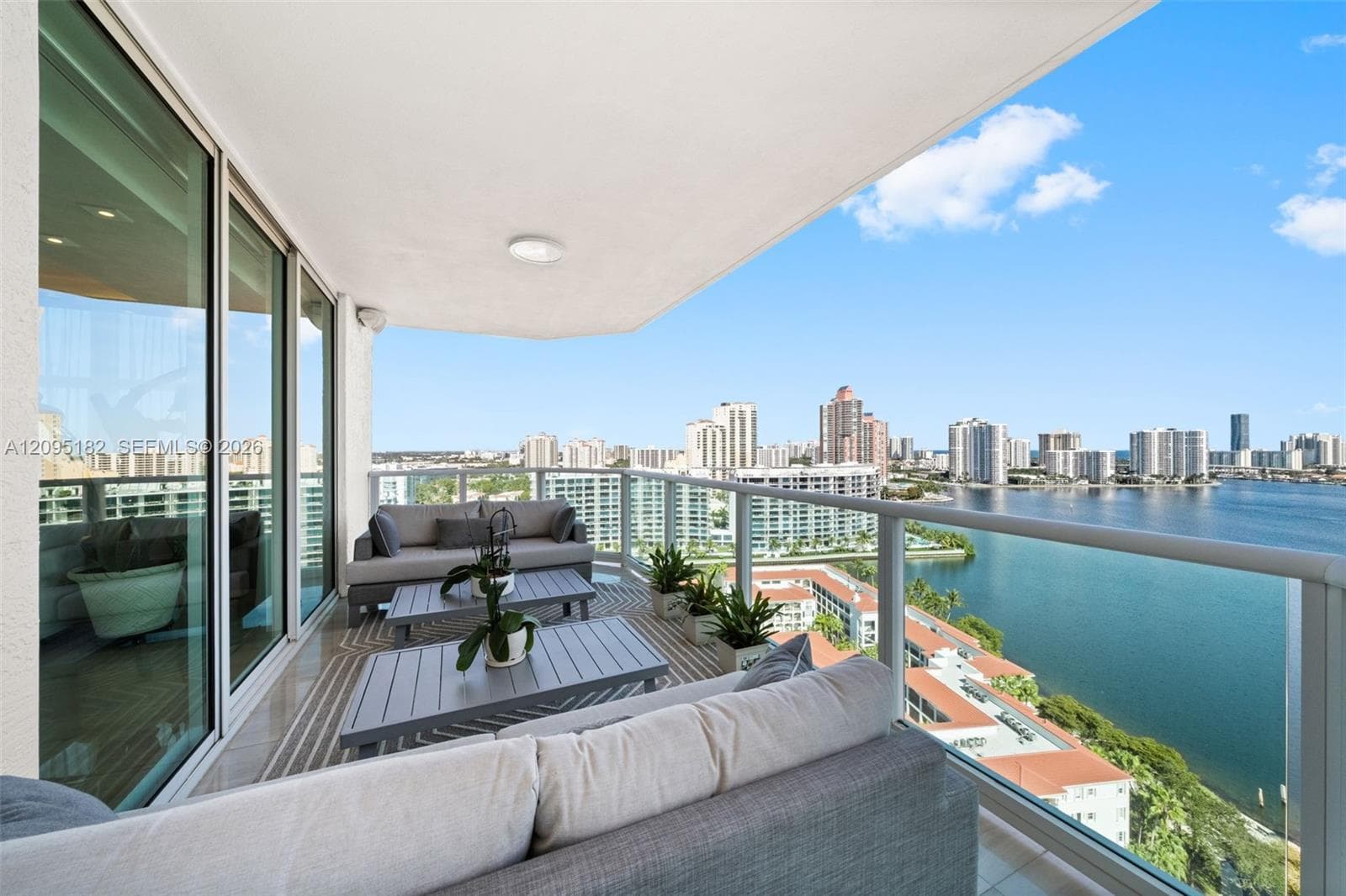 Peninsula I · #2001 in Aventura - Photo 17