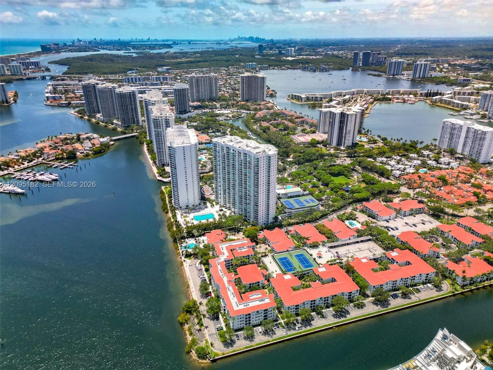 Peninsula I · #2001 in Aventura - Photo 94