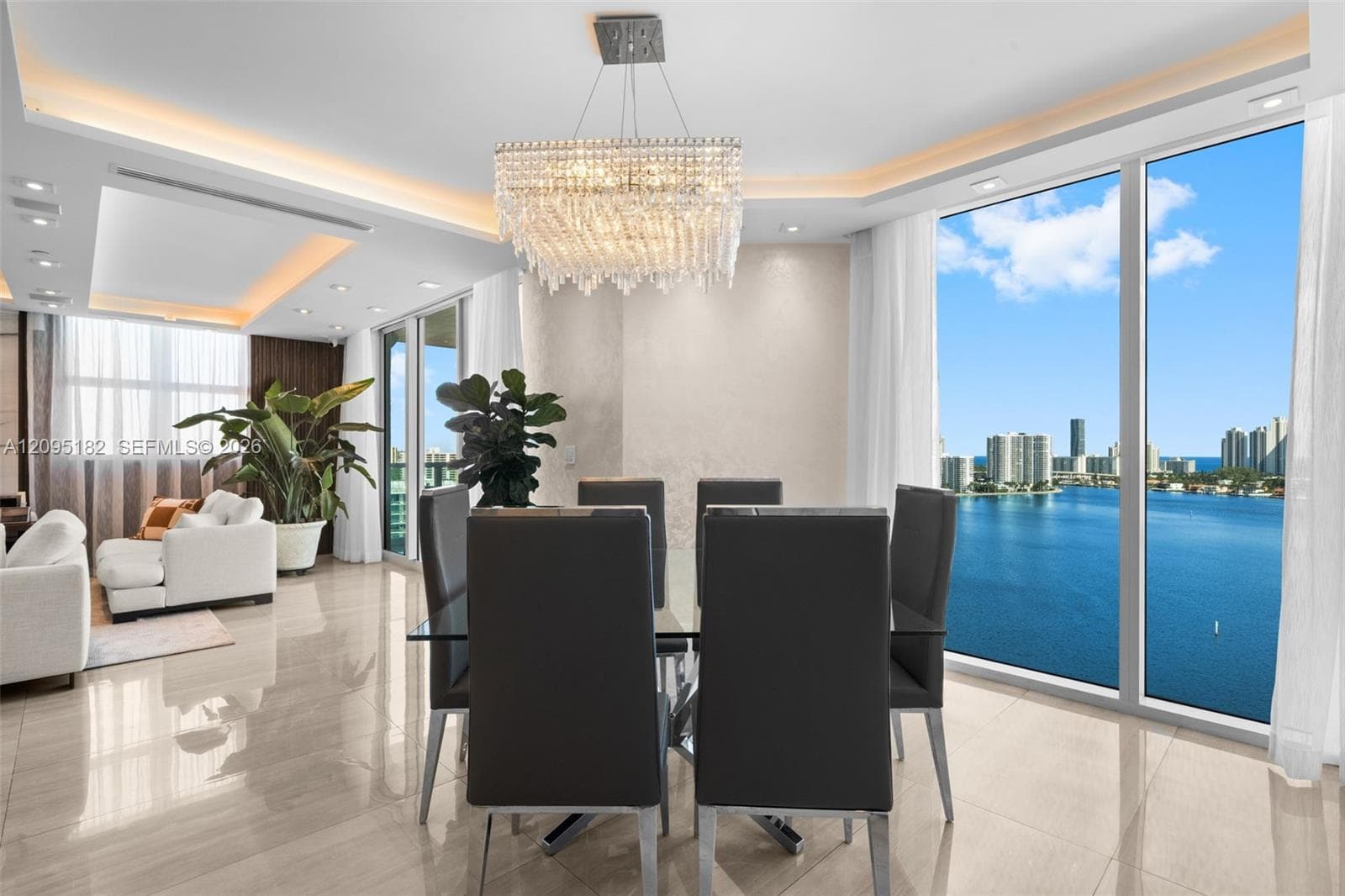 Peninsula I · #2001 in Aventura - Photo 9