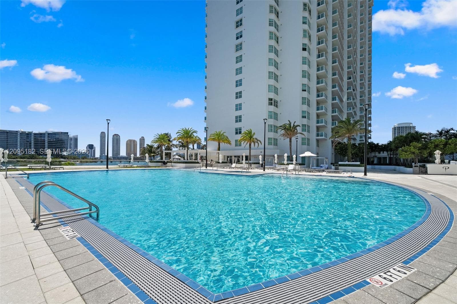 Peninsula I · #2001 in Aventura - Photo 79