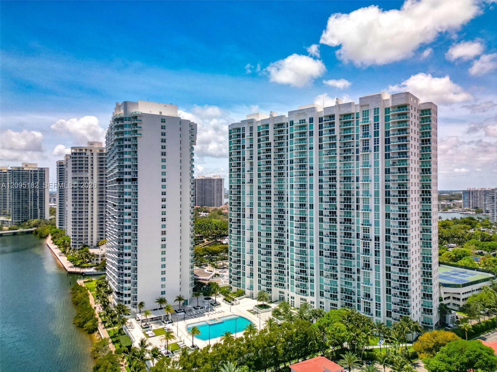 Peninsula I · #2001 in Aventura - Photo 89