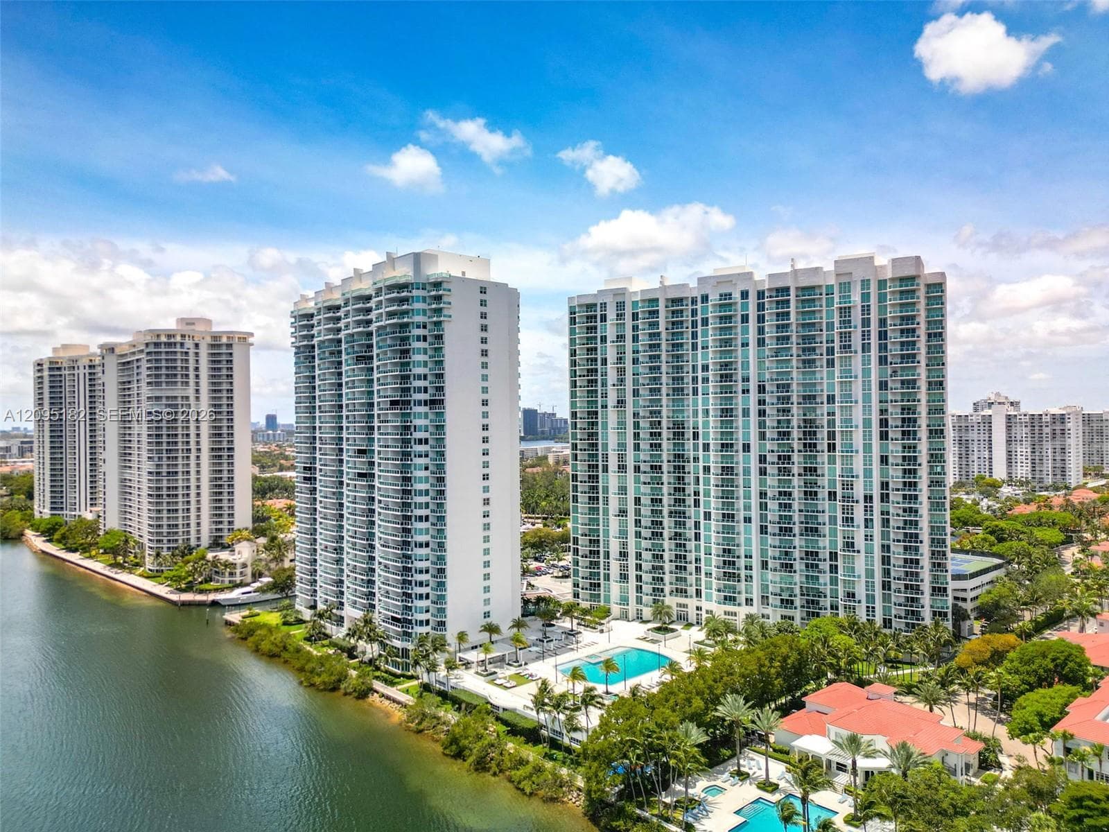 Peninsula I · #2001 in Aventura - Photo 86