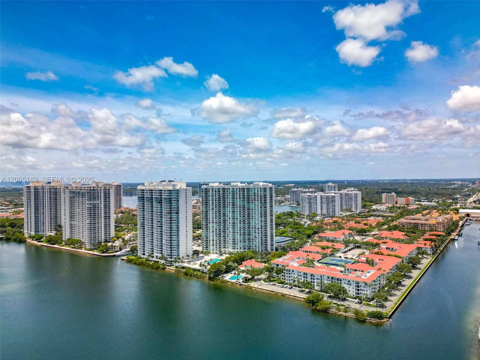 Peninsula I · #2001 in Aventura - Photo 87