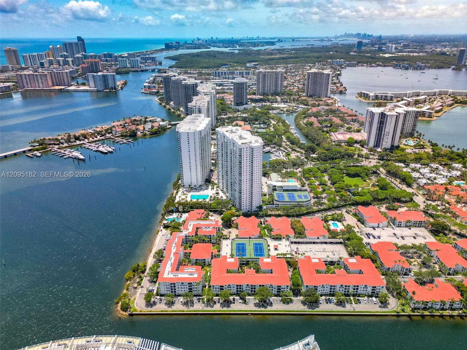 Peninsula I · #2001 in Aventura - Photo 93