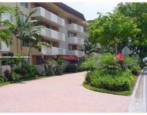 BAYVIEW PALMS CONDO · #428 in North Miami - Photo 1