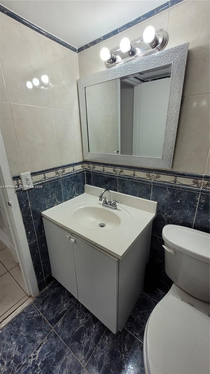 BAYVIEW PALMS CONDO · #428 in North Miami - Photo 19