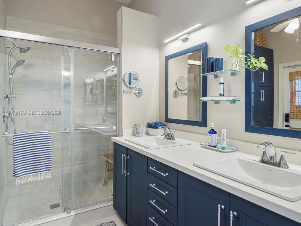 12911 Upper Cove Dr photo 21