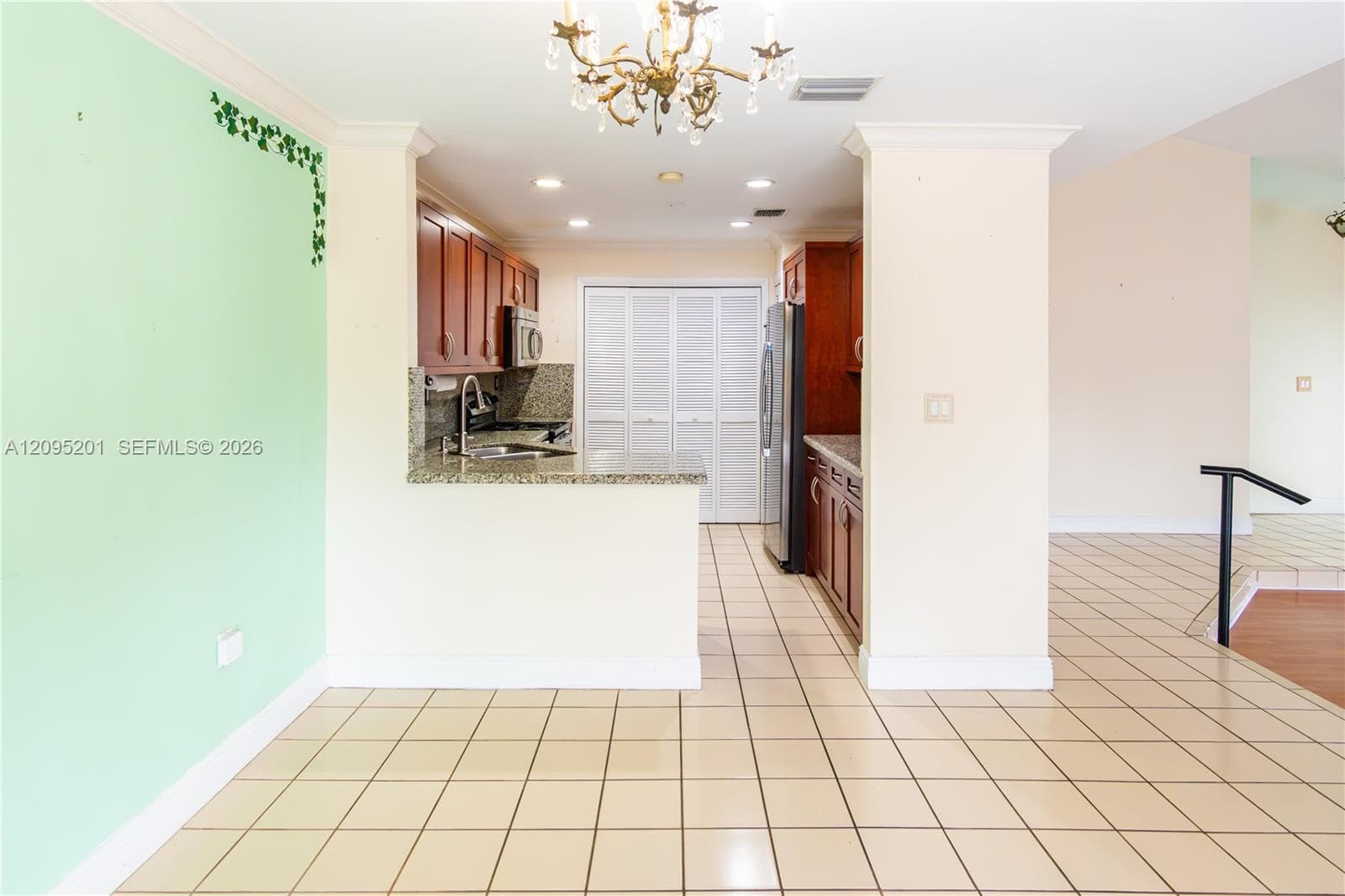 13429 SW 13th Ln photo 12