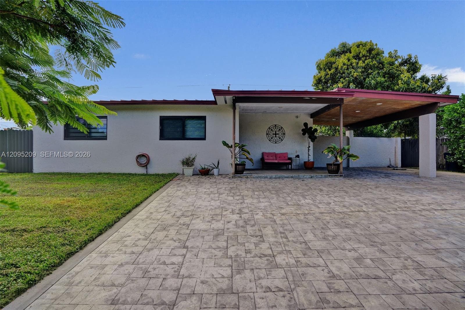 11540 SW 187th St photo 2