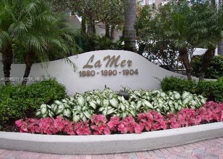 LA MER ESTATES SOUTH COND · #1901 in Hallandale Beach - Photo 2