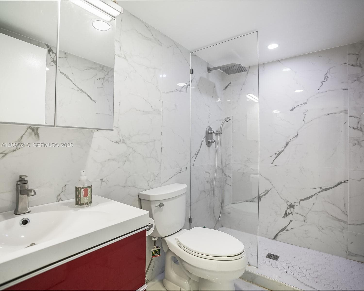 AVANT GARDE CONDO · #1406 in Hallandale Beach - Photo 17