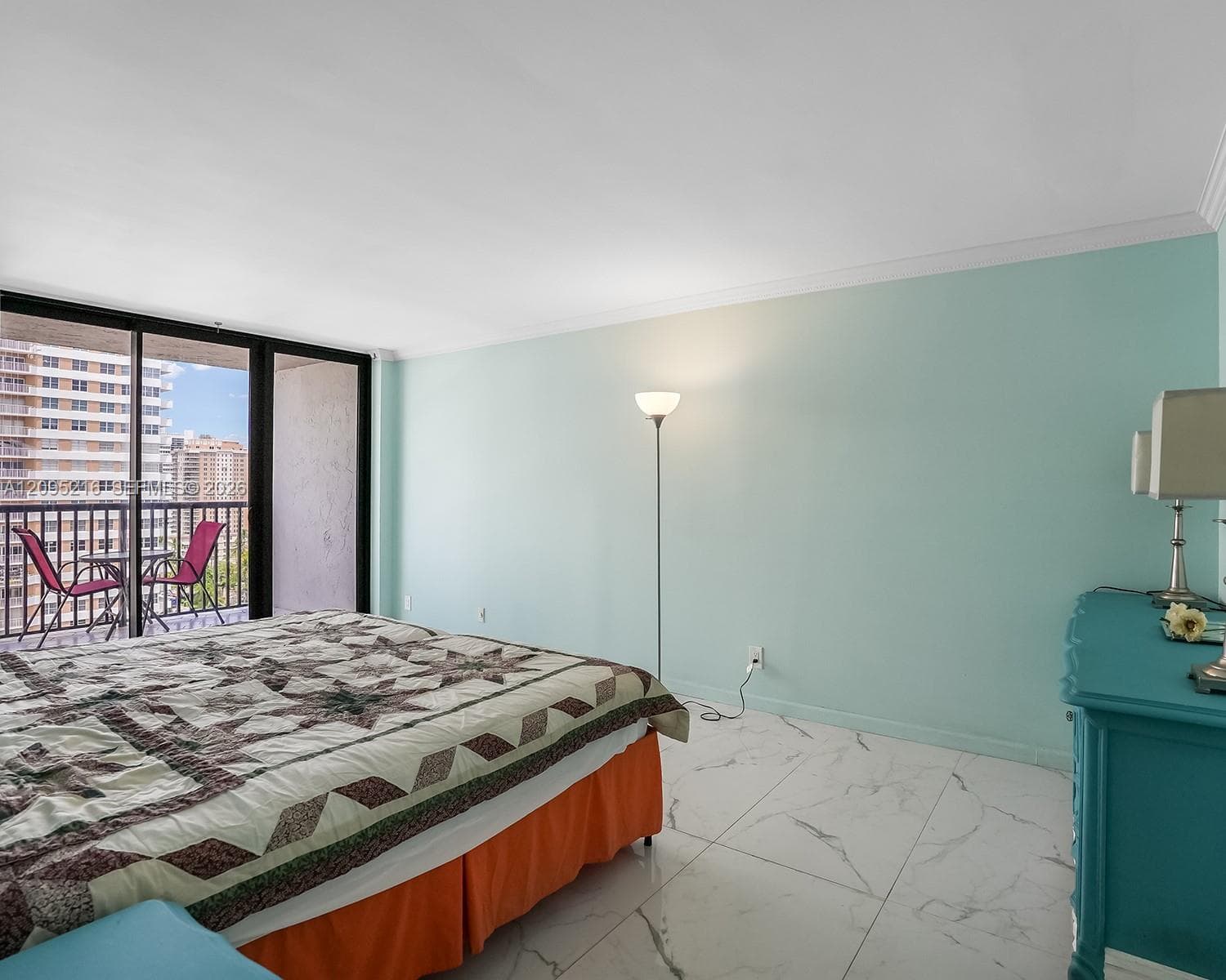 AVANT GARDE CONDO · #1406 in Hallandale Beach - Photo 9