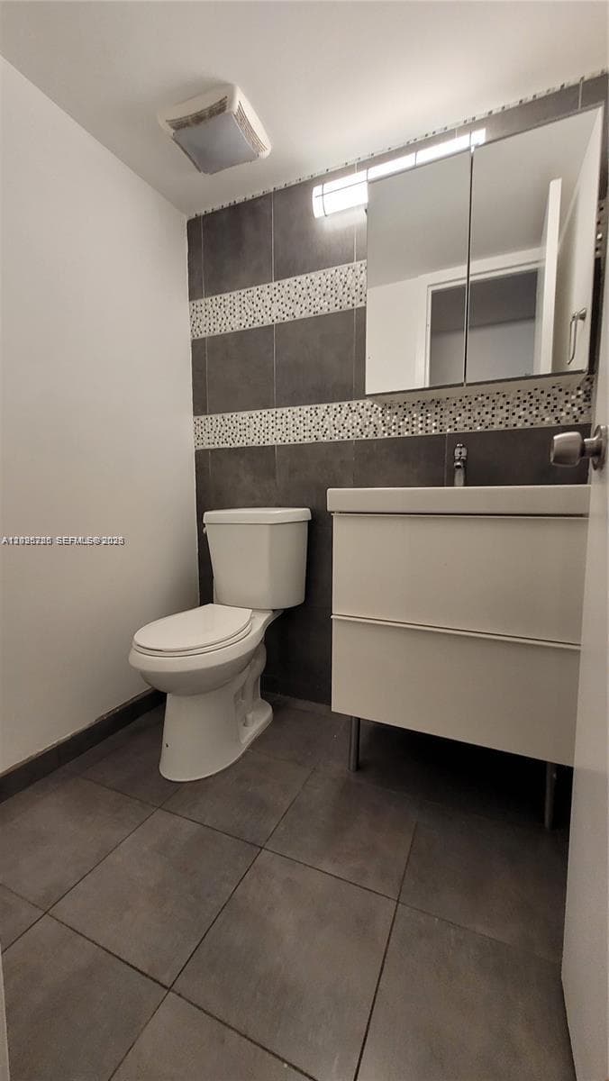 BAYVIEW PALMS CONDO · #316 in North Miami - Photo 17