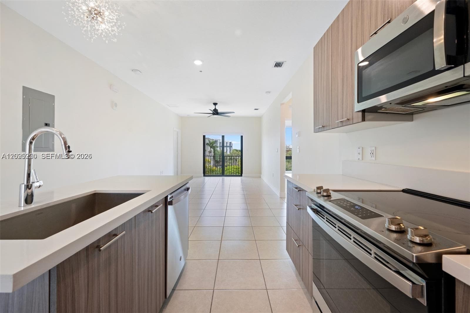 DOWNTOWN DORAL SOUTH PHAS · #B-401 in Doral - Photo 3