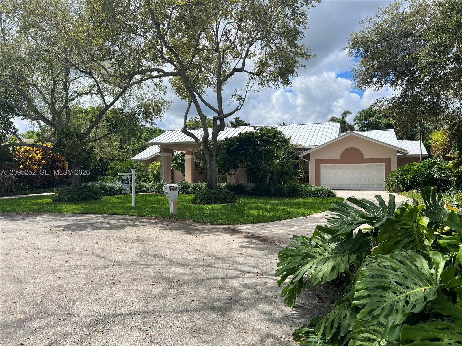 18032 SW 82nd Ct photo 3