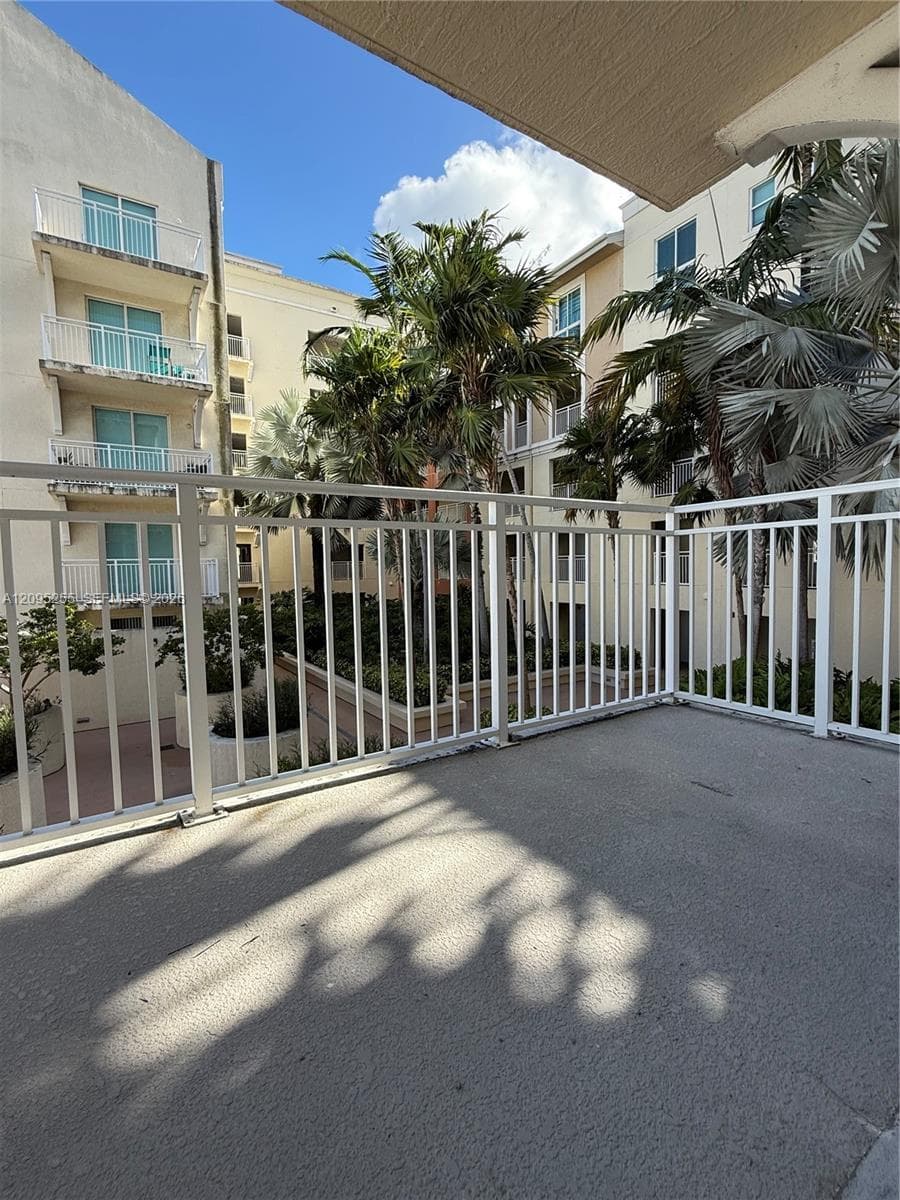 DOWNTOWN DADELAND CONDO N · #C301 in Miami - Photo 4