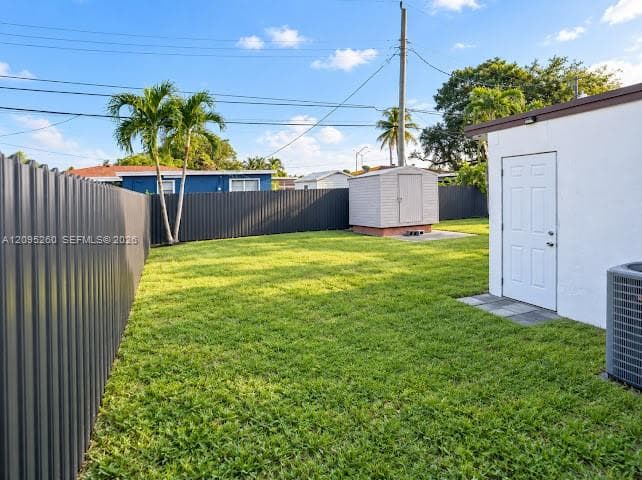7550 SW 35th St photo 12