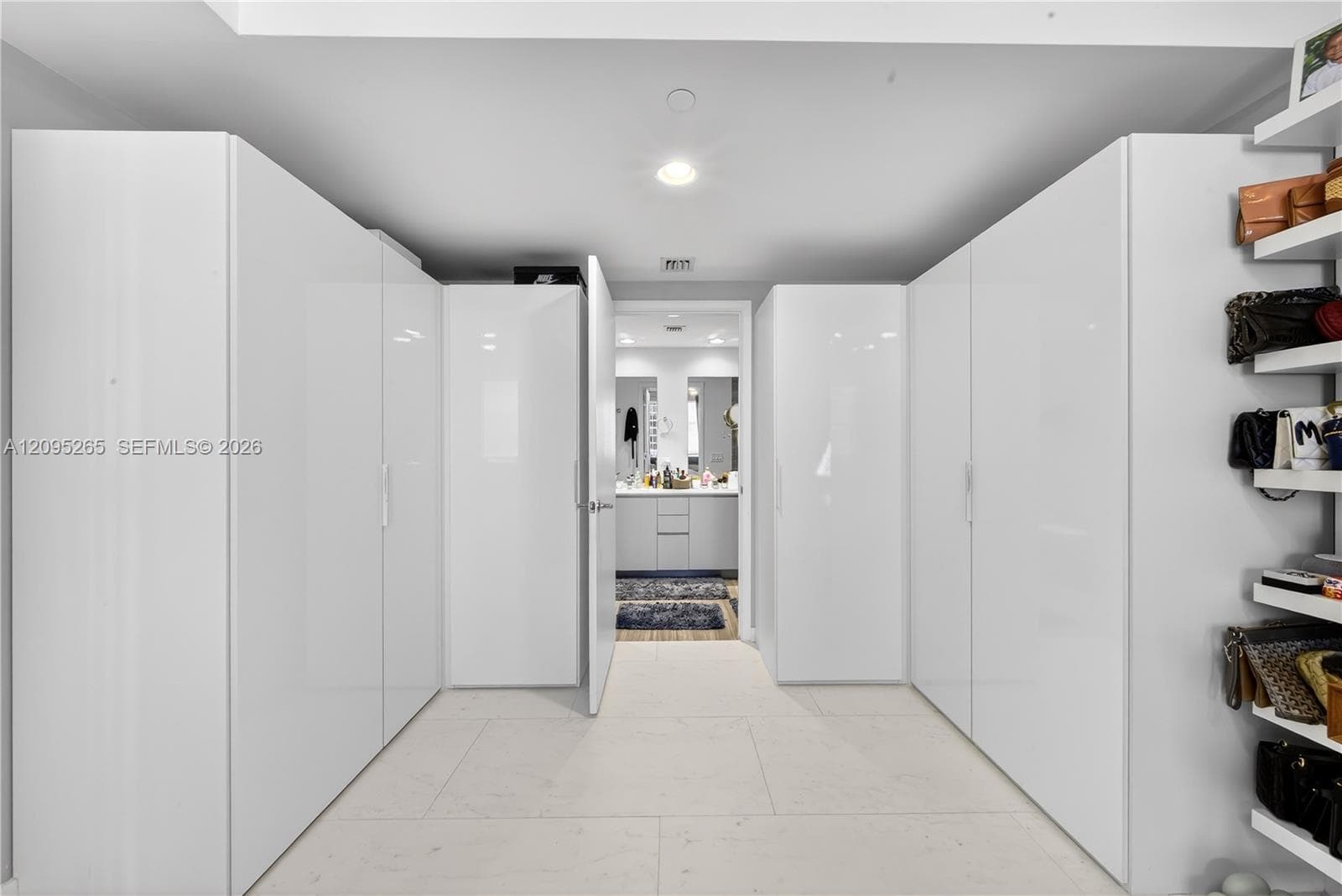 1010 Brickell · #2905 in Miami - Photo 16